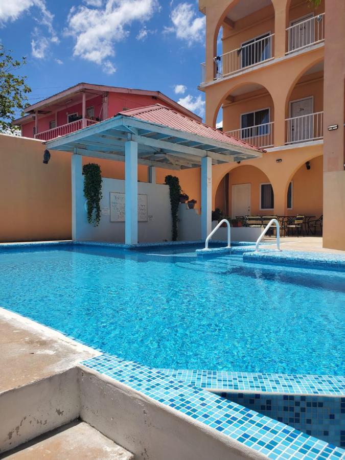 Rolson Hotel San Ignacio Exterior photo
